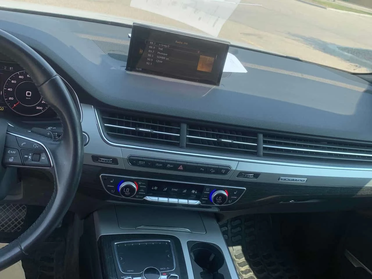Audi Q7 * 3.0T Technik * CARFAX * ОПЦИЯ ЗА ФИНАНСИРАНЕ , снимка 9 - Автомобили и джипове - 55711541