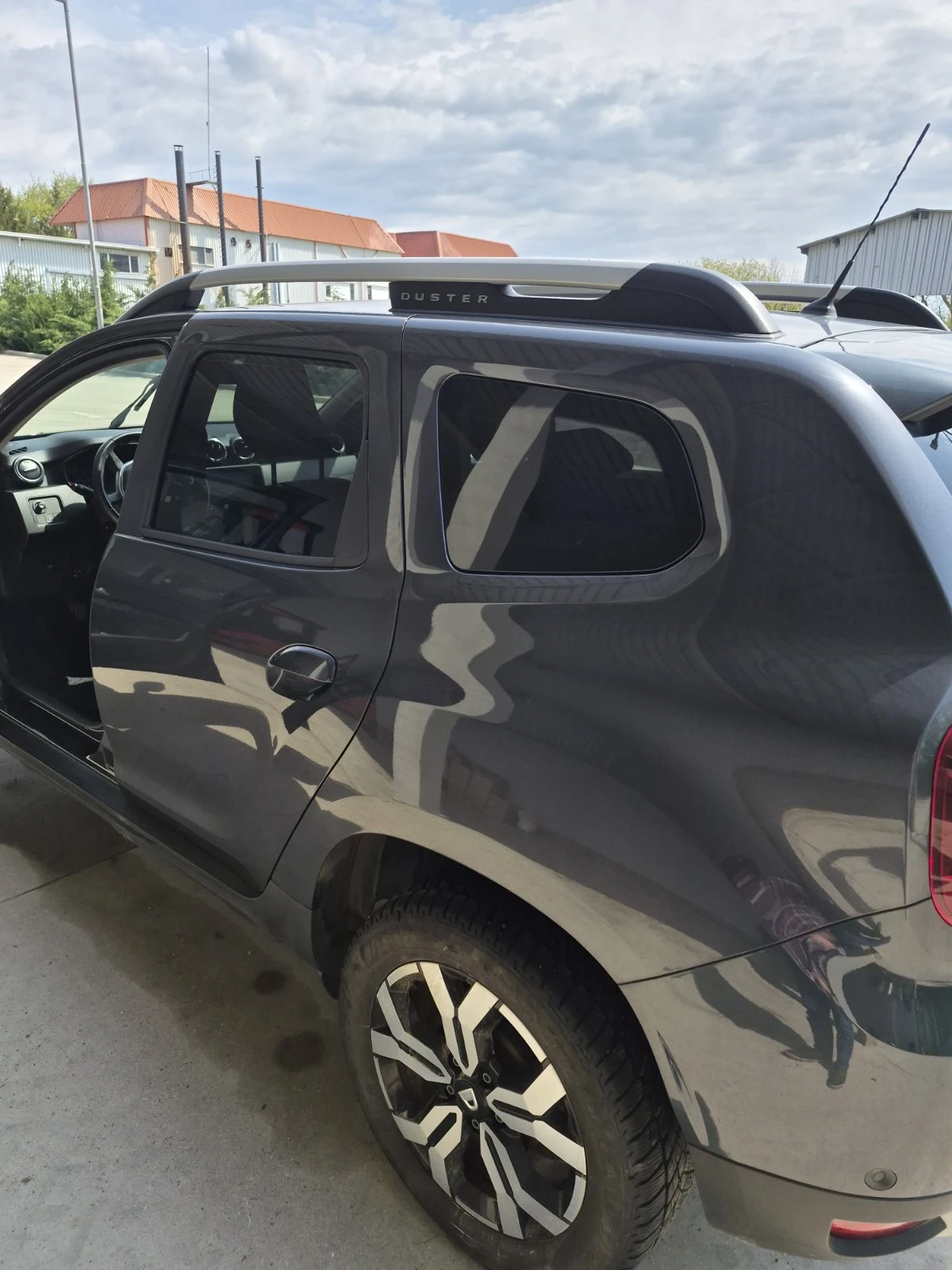 Dacia Duster Blue dCi 115, снимка 3 - Автомобили и джипове - 55895148