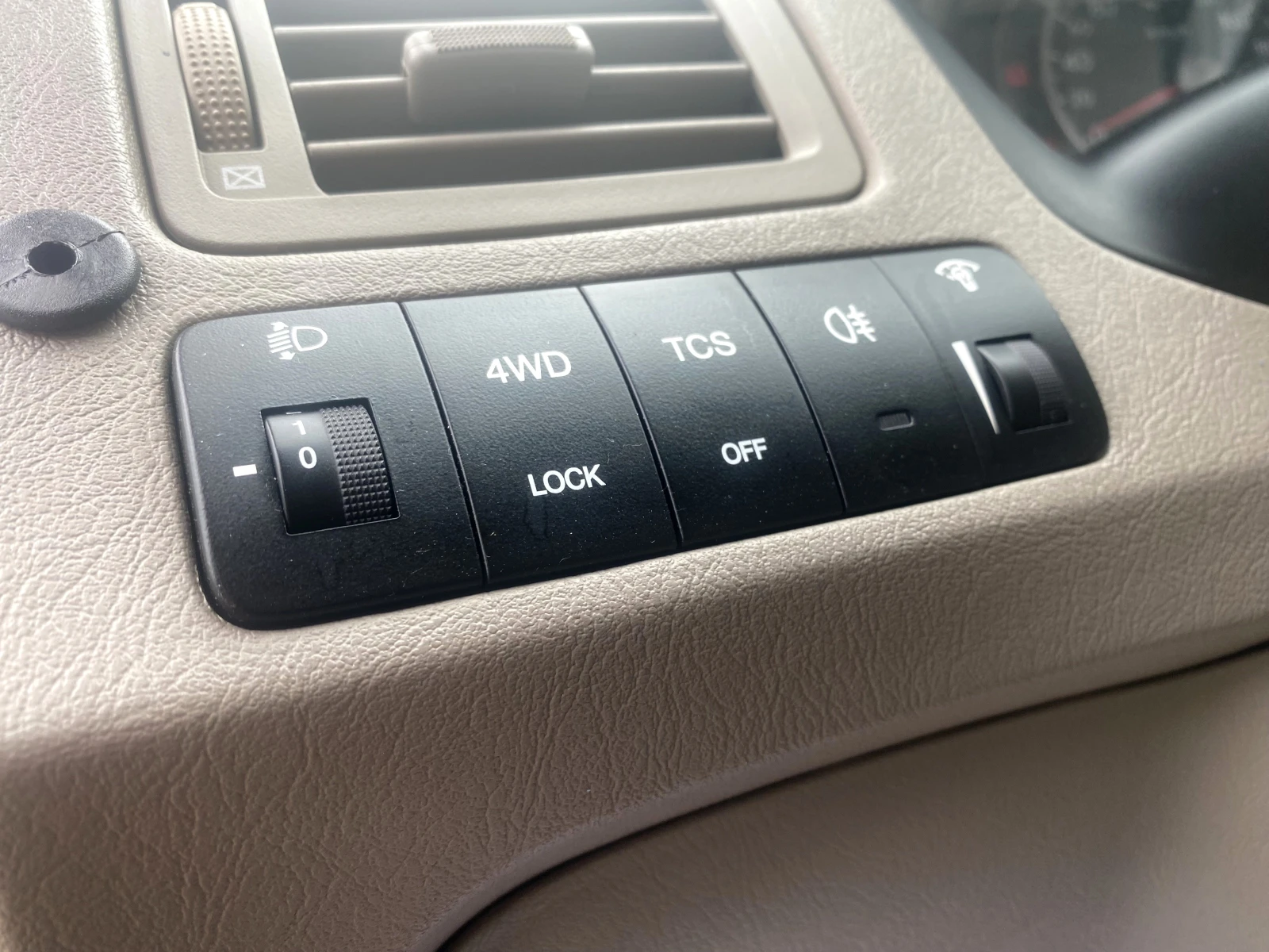 Hyundai Tucson 2.0i бензин Italy 4x4 Кожа 178x.kм, снимка 8 - Автомобили и джипове - 56223096