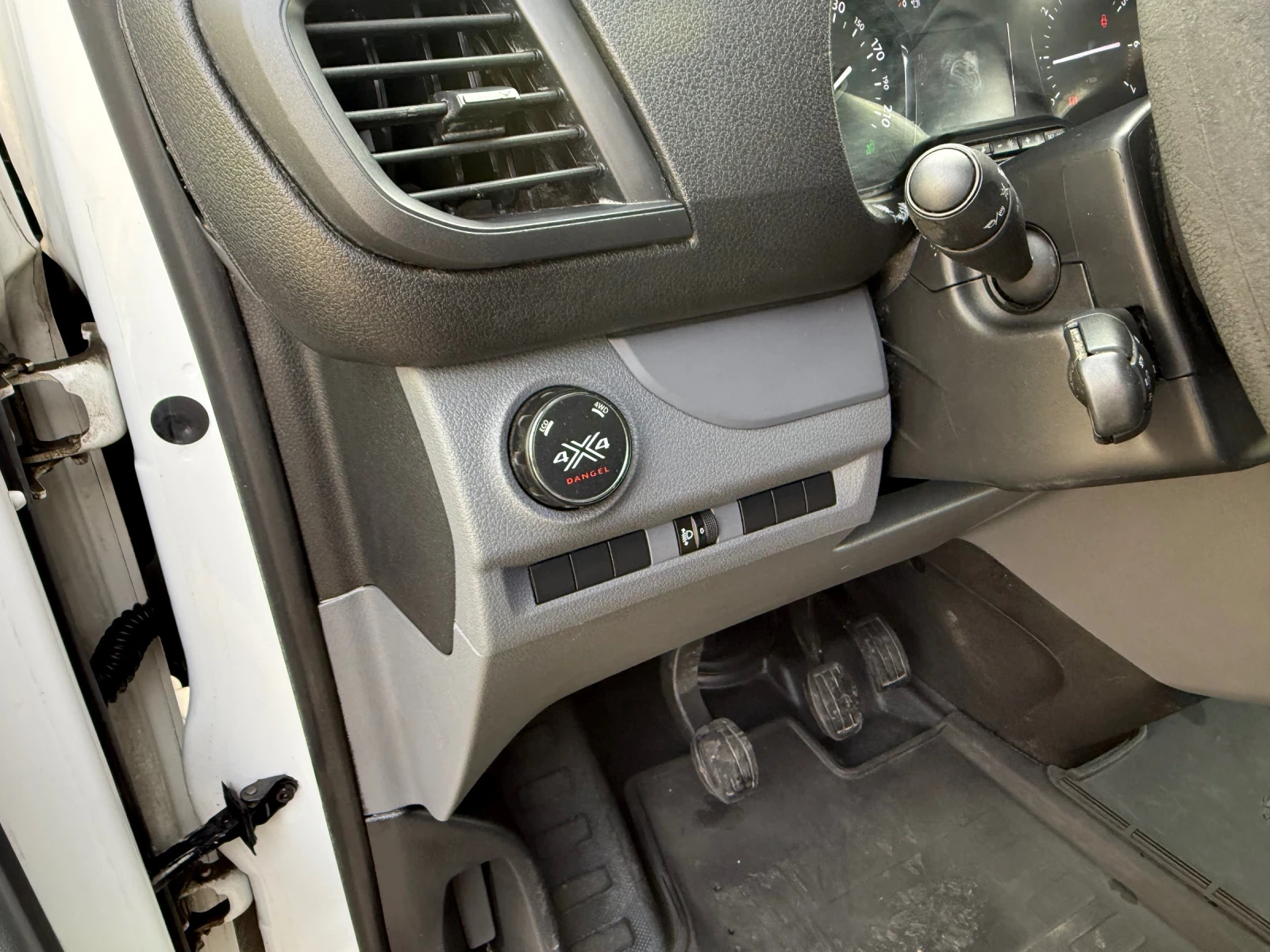 Peugeot Expert 2.0HDI 4x4 NAVI KAMERA TOP - изображение 9