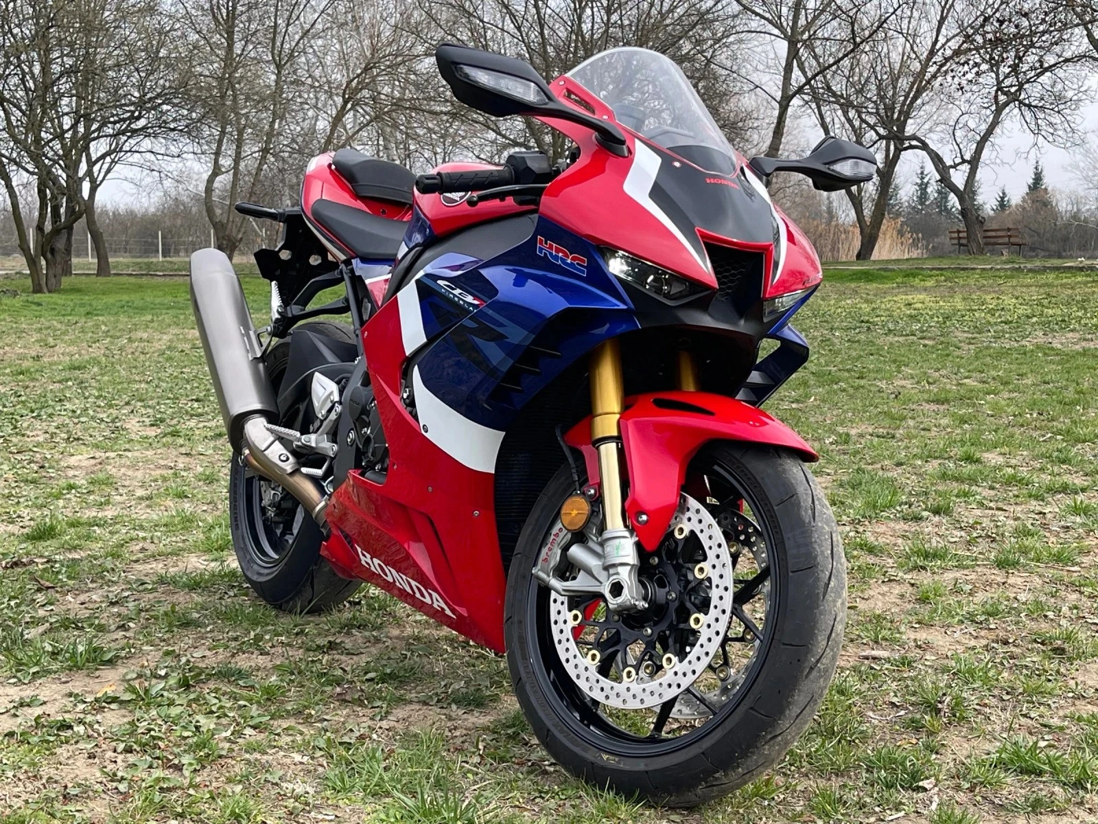 Honda Cbr RR-R SP, снимка 1