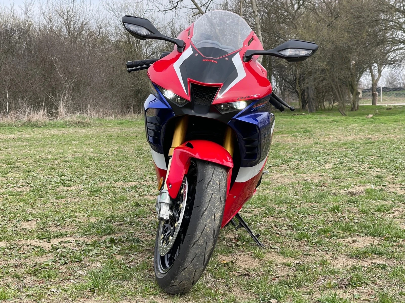 Honda Cbr RR-R SP - изображение 3