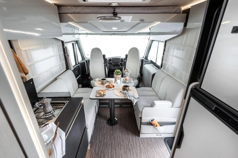 Кемпер Mobilvetta KEA-86* CAM* 2+ 2* 180HP* NEW* , снимка 10 - Каравани и кемпери - 53532840