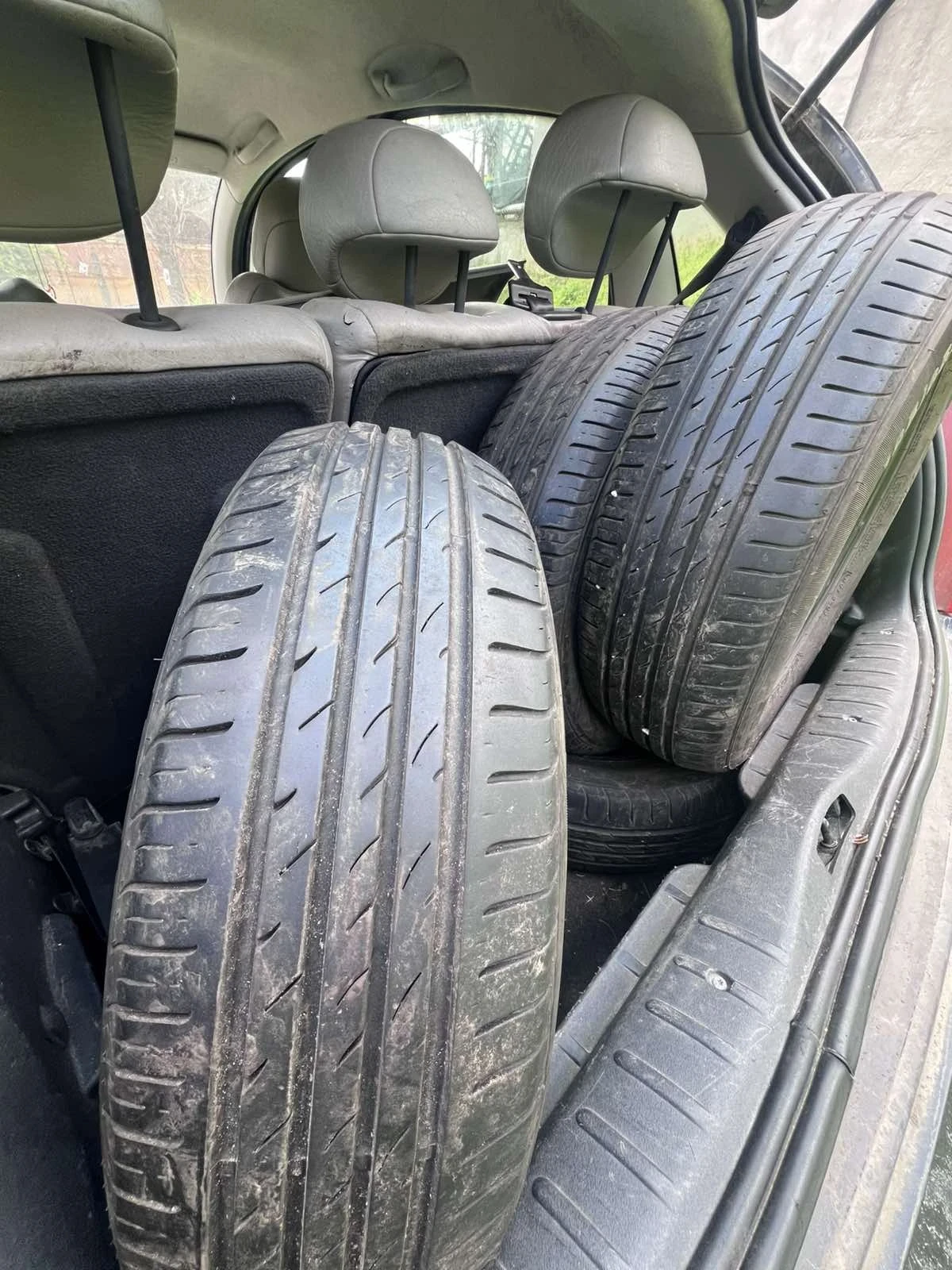 Гуми Летни 185/65R14, снимка 2 - Гуми и джанти - 54147155