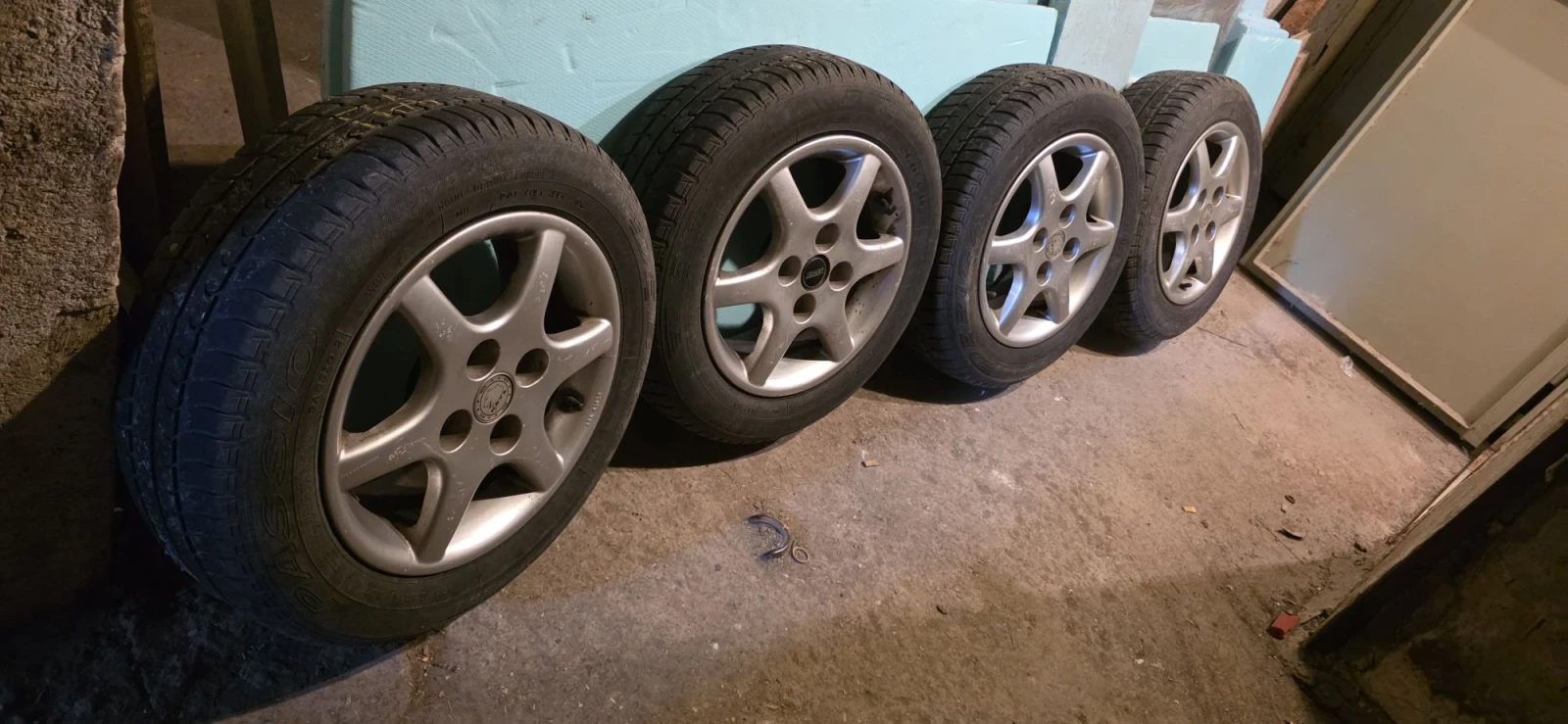 Гуми с джанти Debica 175/65R14, снимка 3 - Гуми и джанти - 55804735
