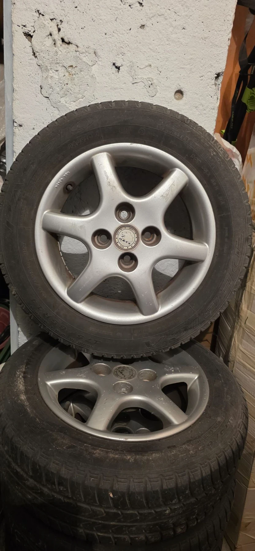 Гуми с джанти Debica 175/65R14, снимка 13 - Гуми и джанти - 55804735