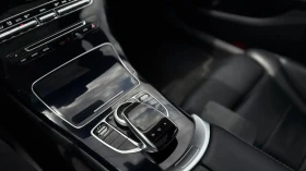 Mercedes-Benz C 400 * AMG PACK* DISTRONIC* PANO* BURMESTER* , снимка 16