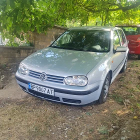     VW Golf SR- 