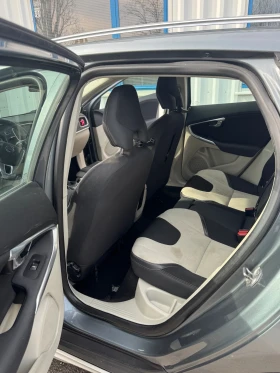 Volvo V40 Cross Country D2 - 4900 € / 9583.57 лв. - 30127813 12