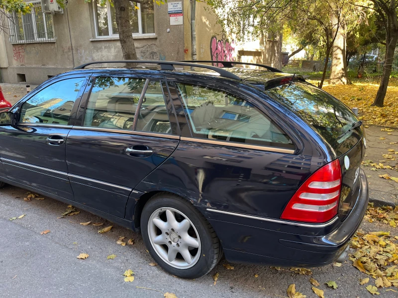 Mercedes-Benz C 320, снимка 6 - Автомобили и джипове - 47811989