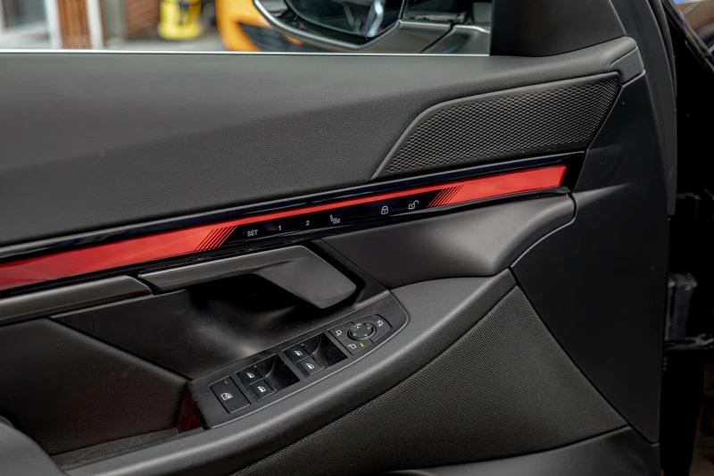 BMW 550 e/xDrive/M-Sport/HuD/Камера/Adaptive Drive, снимка 8 - Автомобили и джипове - 50569692