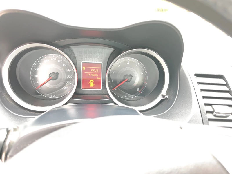 Mitsubishi Lancer, снимка 13 - Автомобили и джипове - 52035932