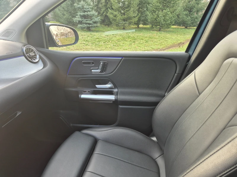 Mercedes-Benz B 250 4MATIC, снимка 12 - Автомобили и джипове - 52839589
