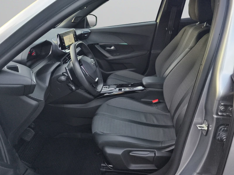 Peugeot 2008 Line Up ALLURE 1.2 PureTech 130 EAT8 / 2302342, снимка 11 - Автомобили и джипове - 52842371