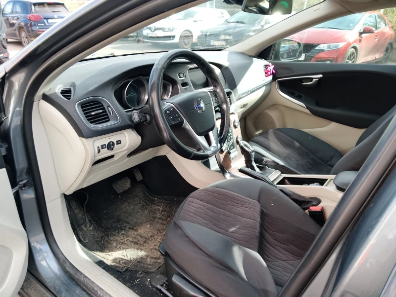 Volvo V40 Cross Country, снимка 8 - Автомобили и джипове - 52875988