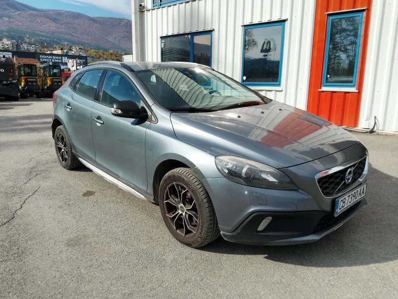 Volvo V40 Cross Country, снимка 6 - Автомобили и джипове - 52875988