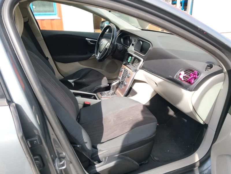 Volvo V40 Cross Country, снимка 10 - Автомобили и джипове - 52875988