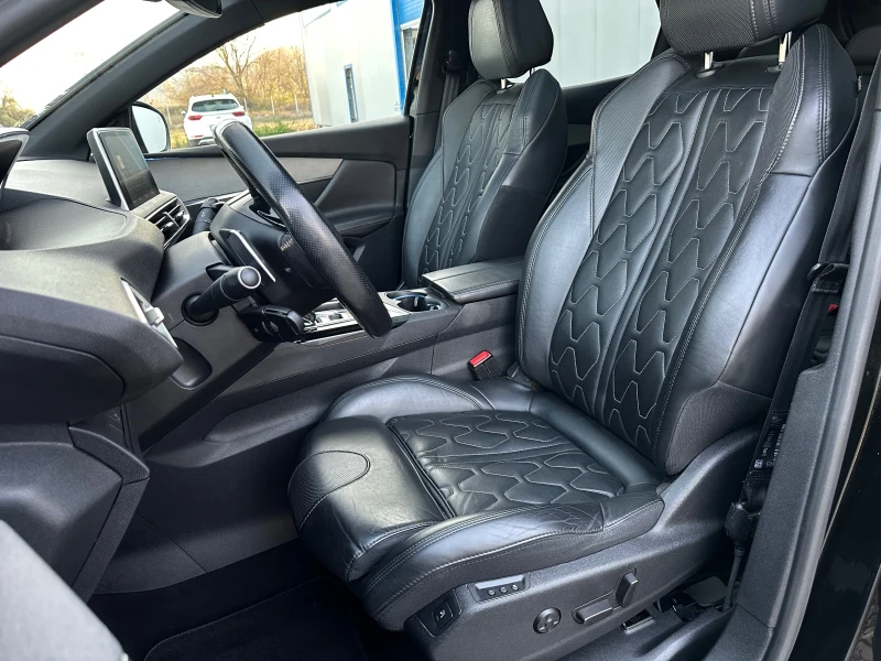 Peugeot 3008 2.0 HDi 180кс/ GT Line/ Всички екстри/ Обслужен, снимка 11 - Автомобили и джипове - 53156056