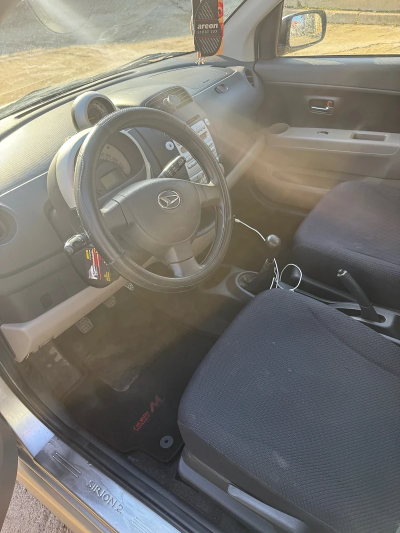 Daihatsu Sirion, снимка 4 - Автомобили и джипове - 53261540