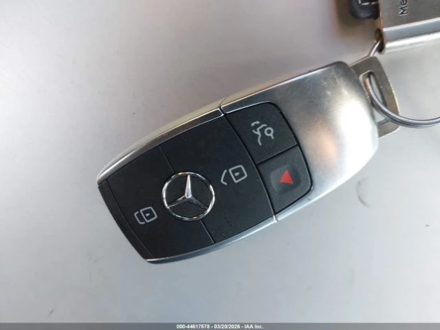 Mercedes-Benz C 300 BURMESTER* FACE* ПОДГРЕВ* MEMORY* ШИБИДАХ* KEYLESS, снимка 15 - Автомобили и джипове - 54085262