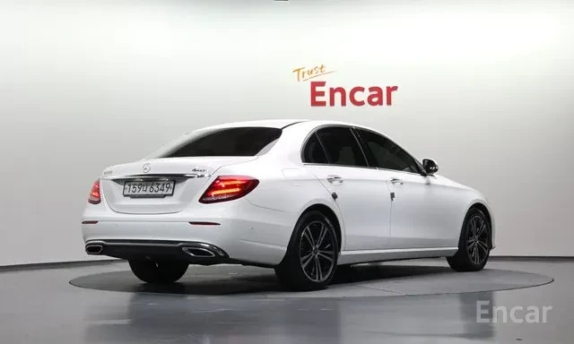 Mercedes-Benz E 220 D * AVANTGARDE * ШИБИДАХ * , снимка 3 - Автомобили и джипове - 56092699