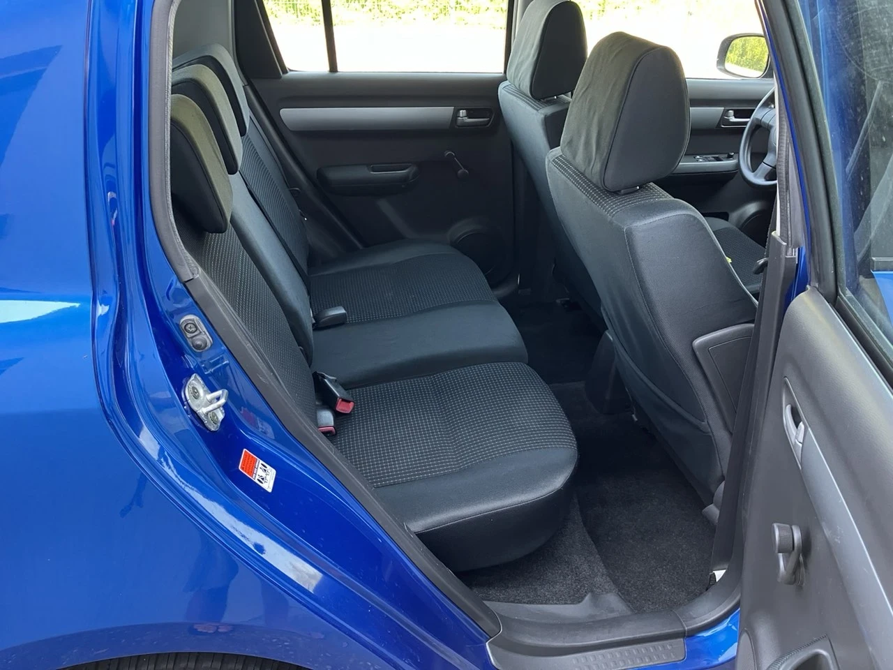 Suzuki Swift 1.5-Автоматик - изображение 10