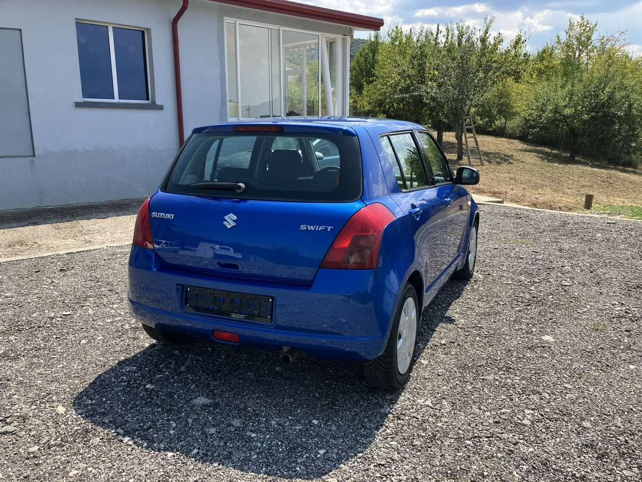 Suzuki Swift 1.5-Автоматик - изображение 4