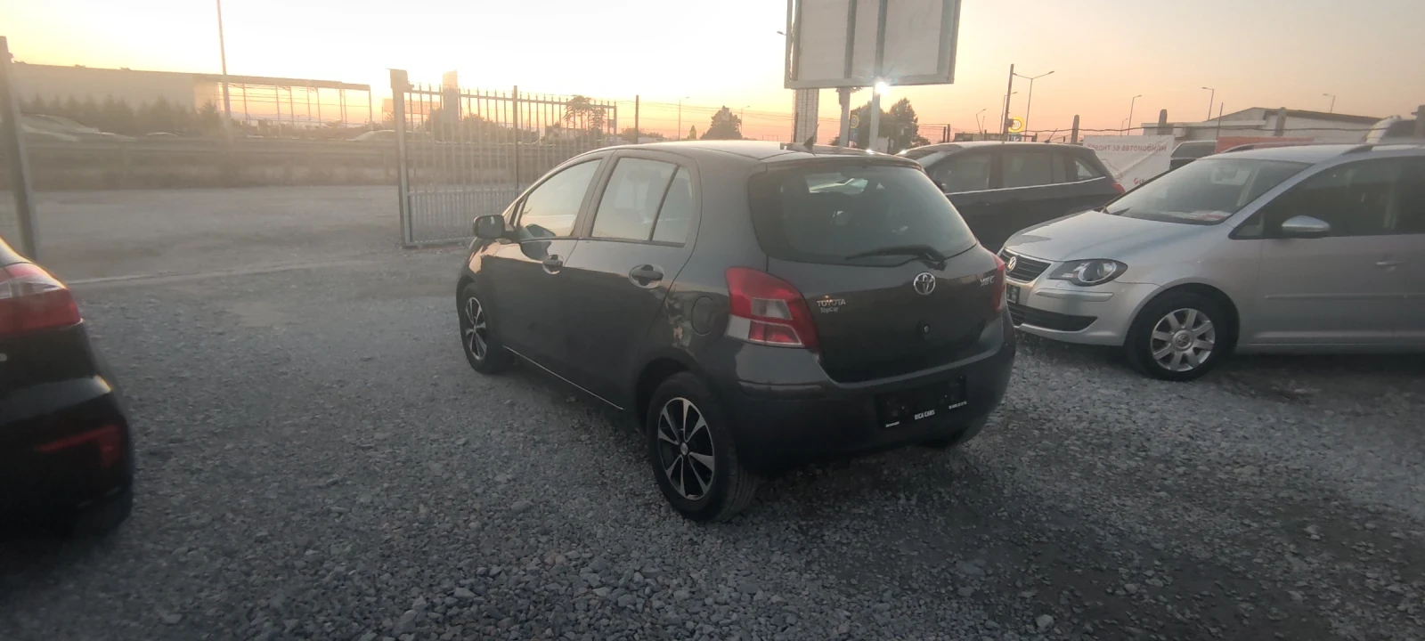 Toyota Yaris 1.33i  - изображение 6