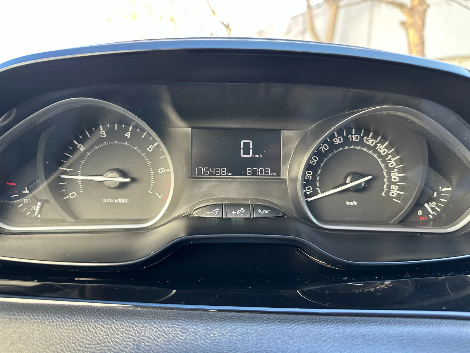 Peugeot 208  !  . | Mobile.bg   14