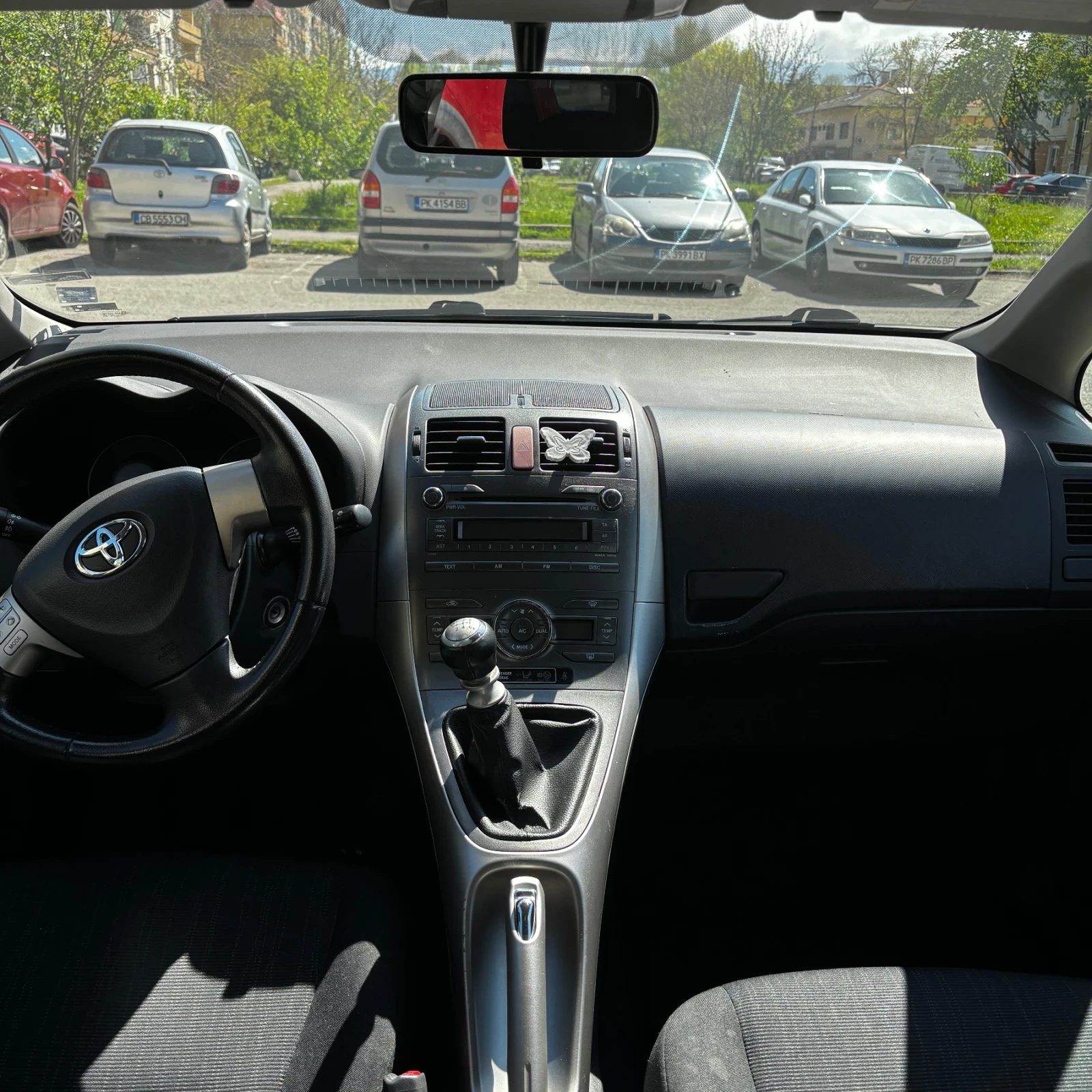Toyota Auris  - изображение 5