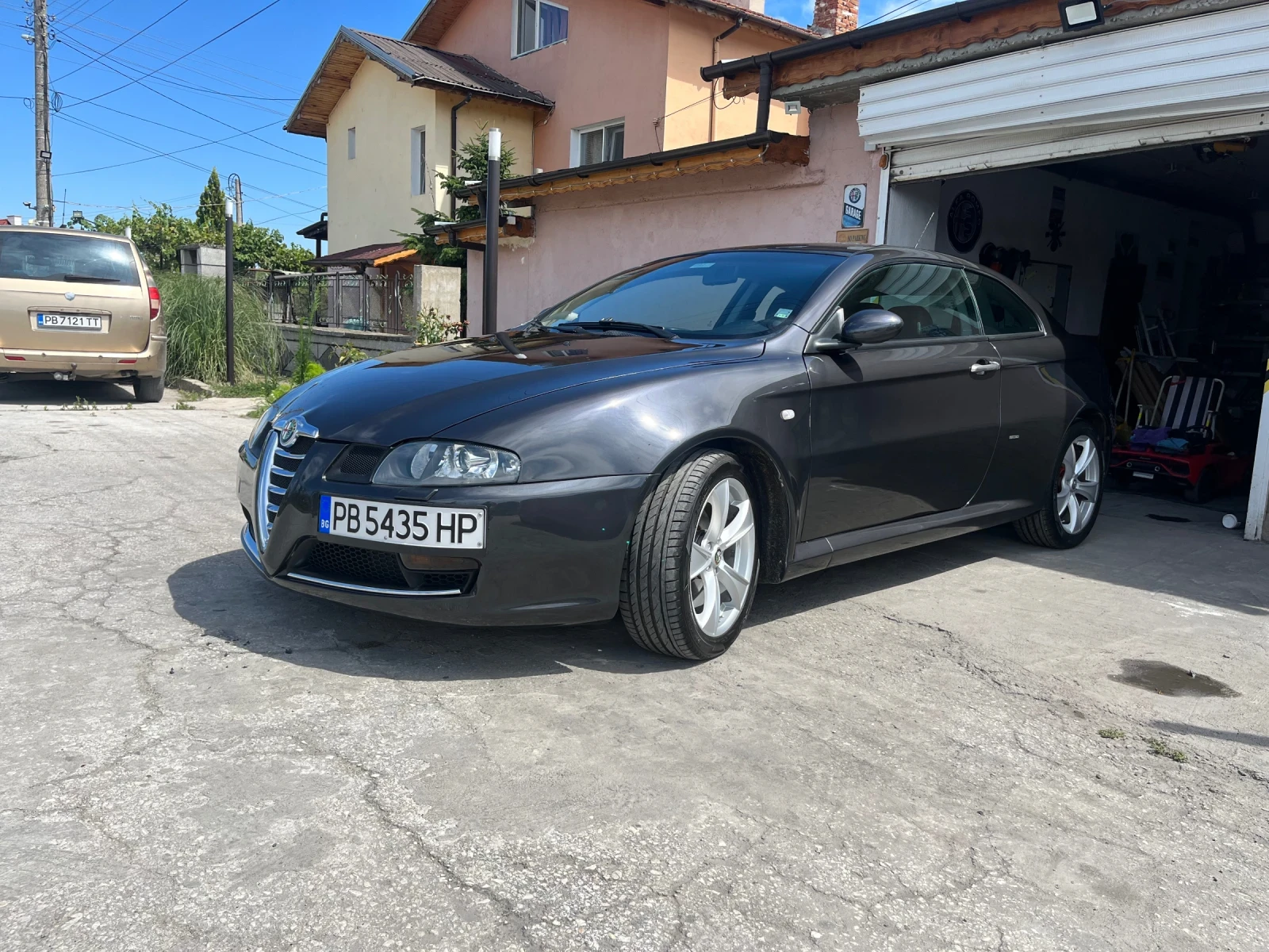 Alfa Romeo Gt 1.9 16v JTDm - изображение 10
