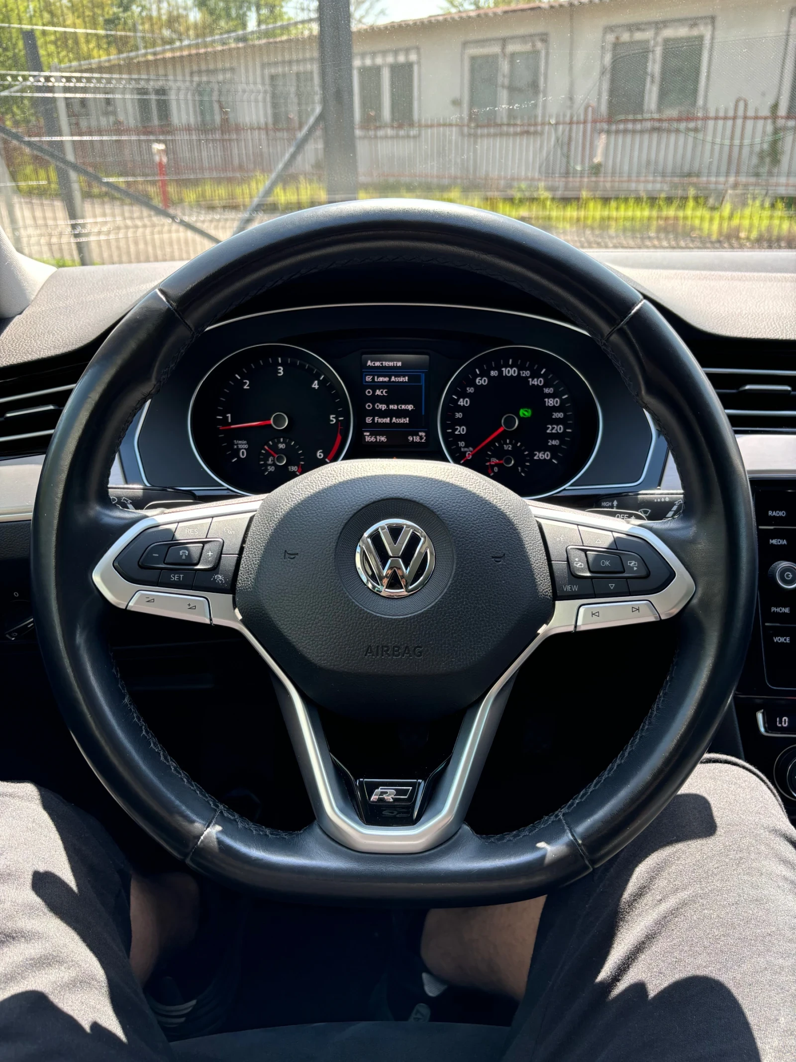 VW Passat R-LINE  - изображение 7