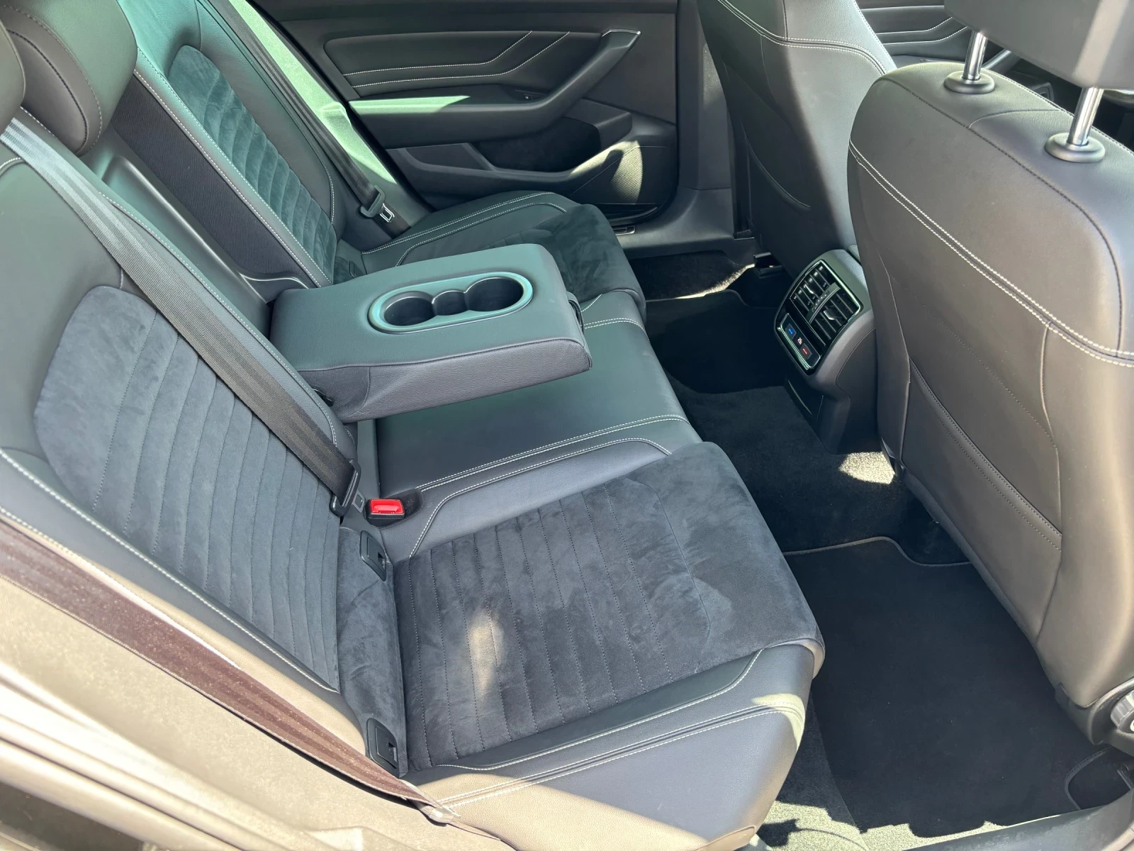 VW Passat R-LINE  | Mobile.bg — изображение 14