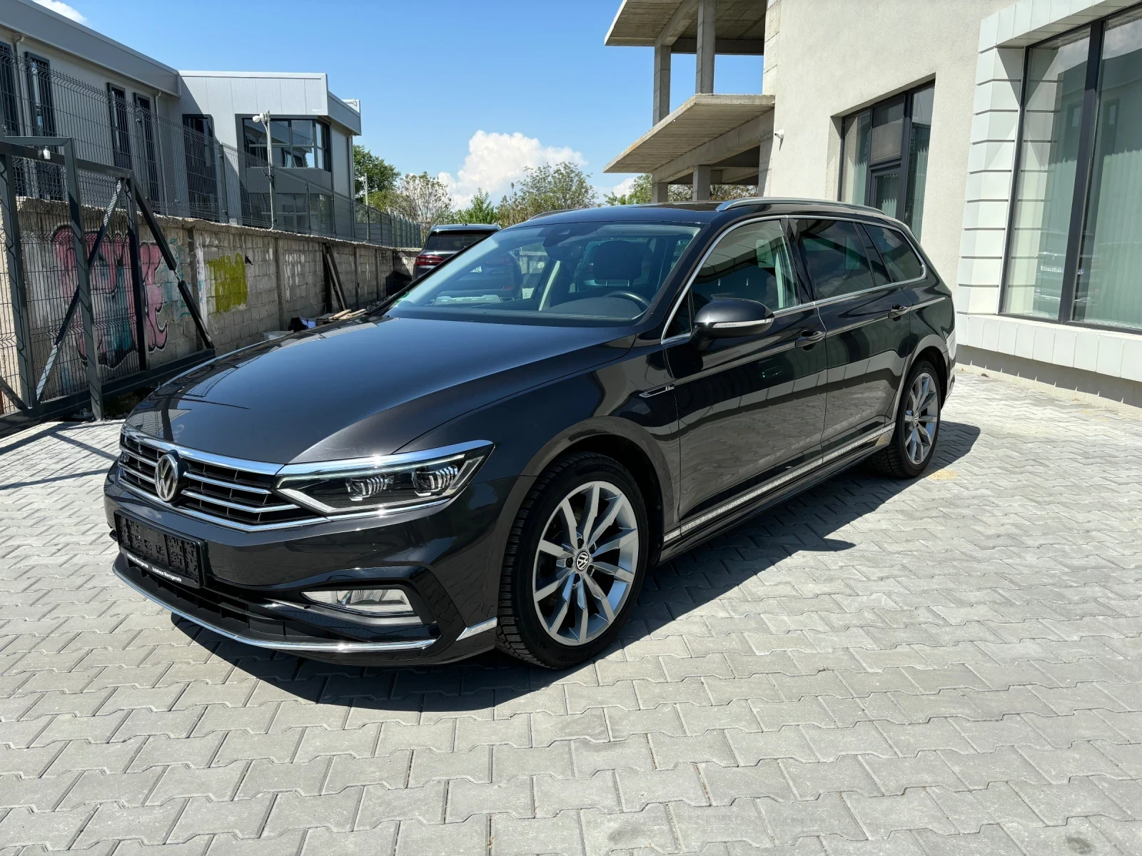 VW Passat R-LINE  - изображение 3