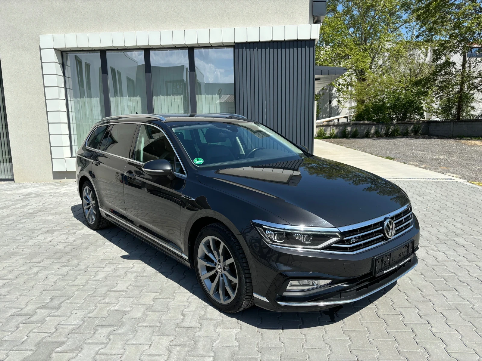 VW Passat R-LINE  - изображение 2