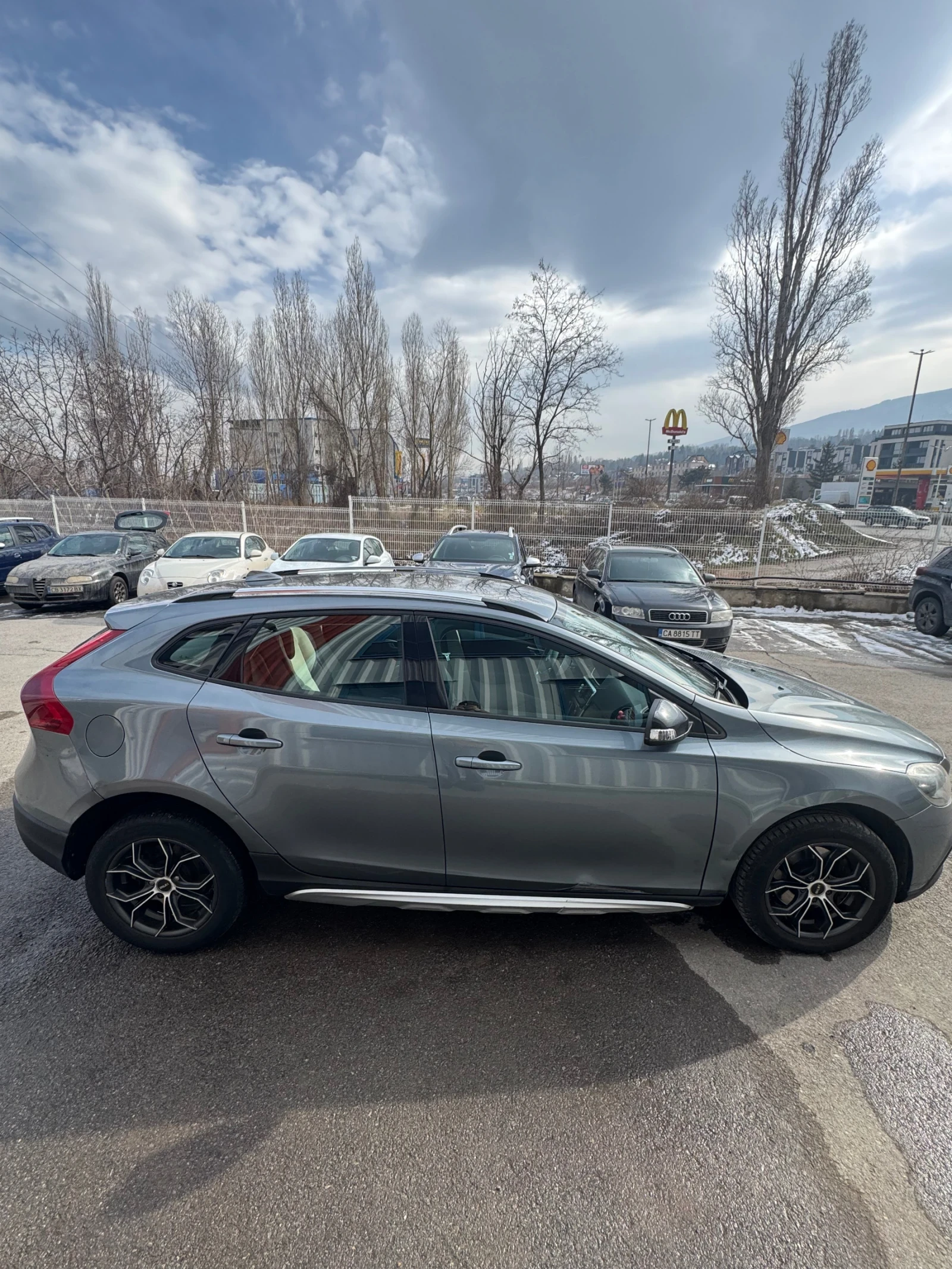 Volvo V40 Cross Country D2 - изображение 7