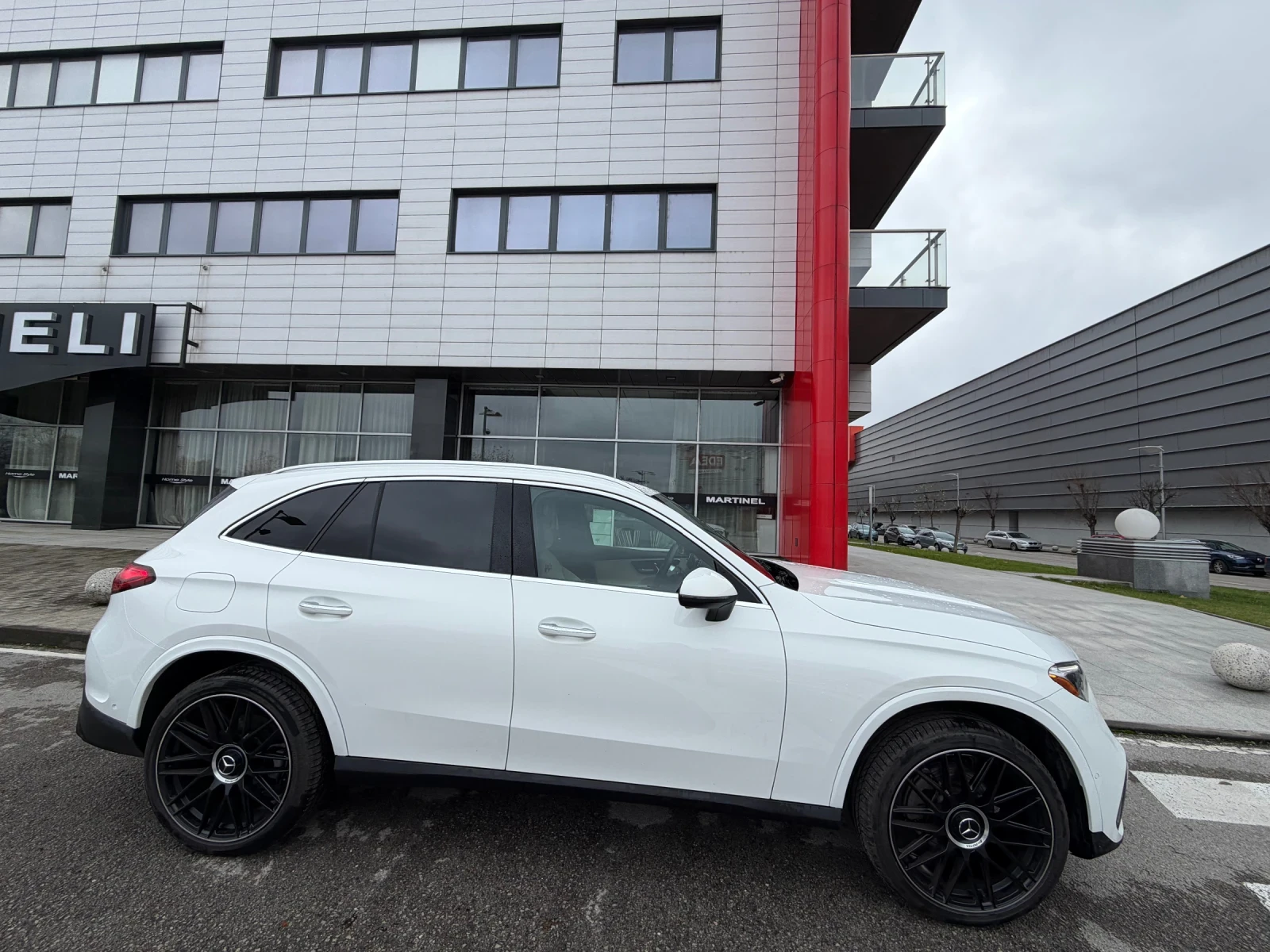 Mercedes-Benz GLC 300 25г* 8000км* БАРТЕР, снимка 4 - Автомобили и джипове - 52925073