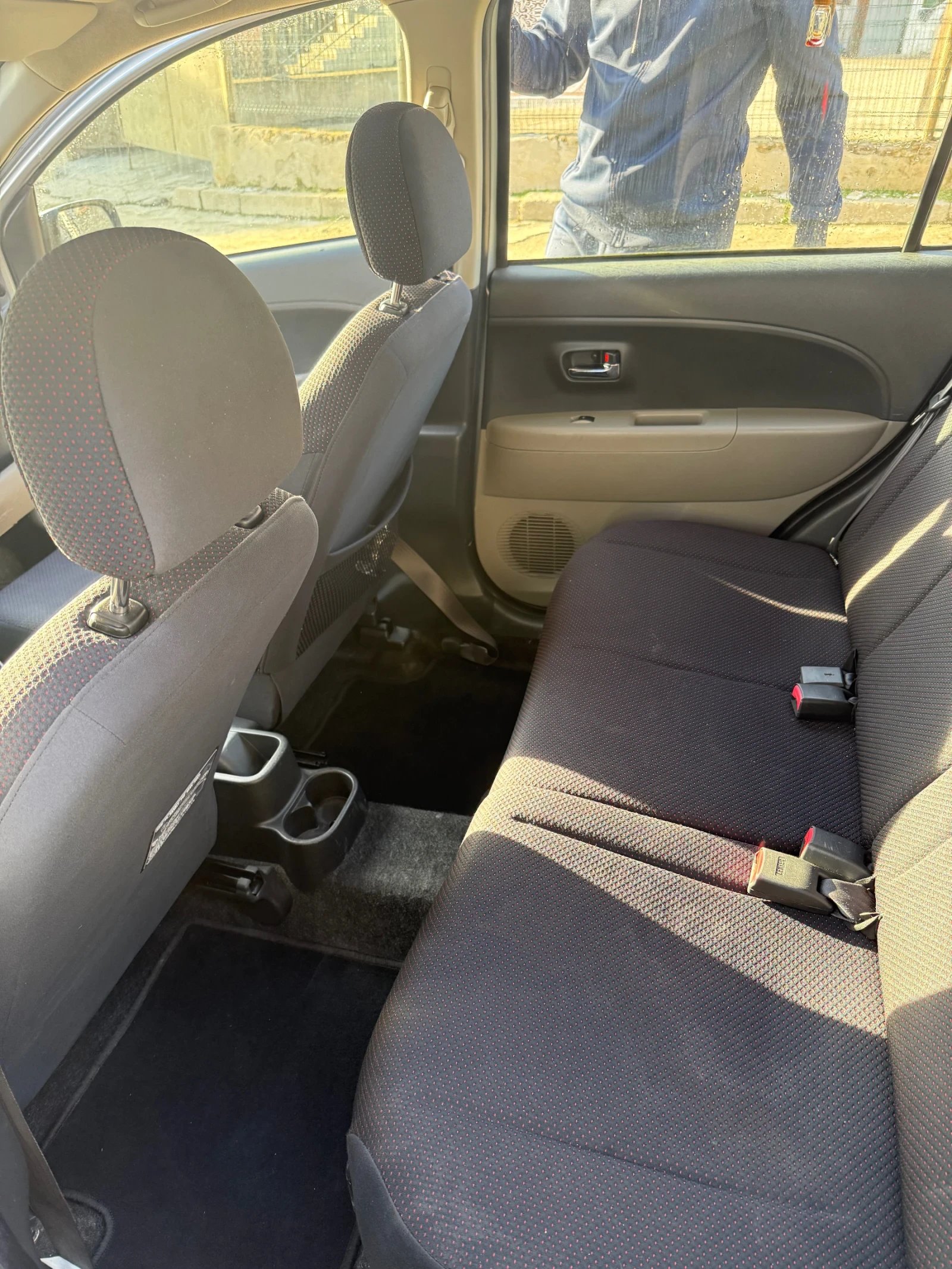 Daihatsu Sirion  - изображение 5