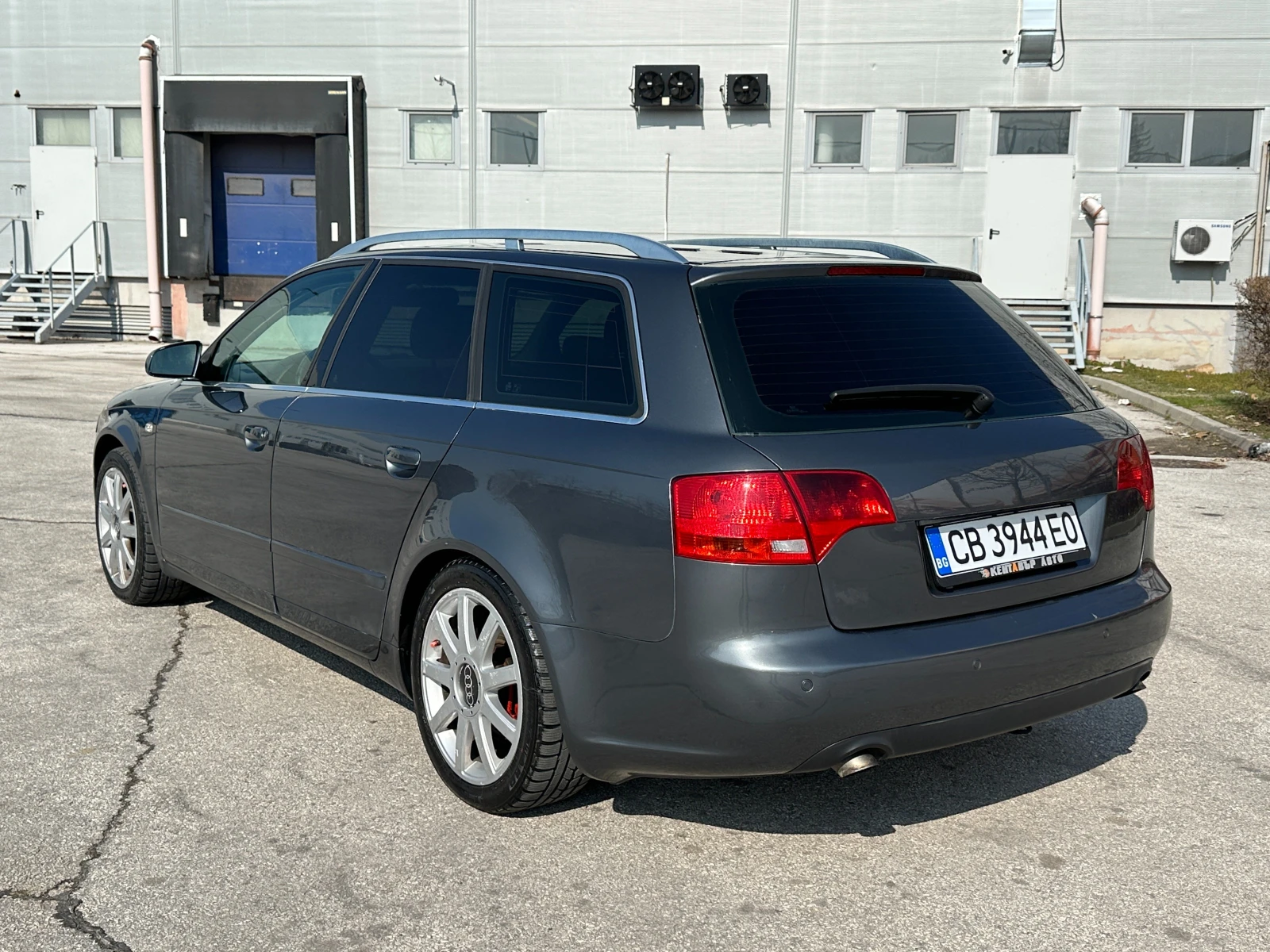 Audi A4, снимка 3 - Автомобили и джипове - 53777559