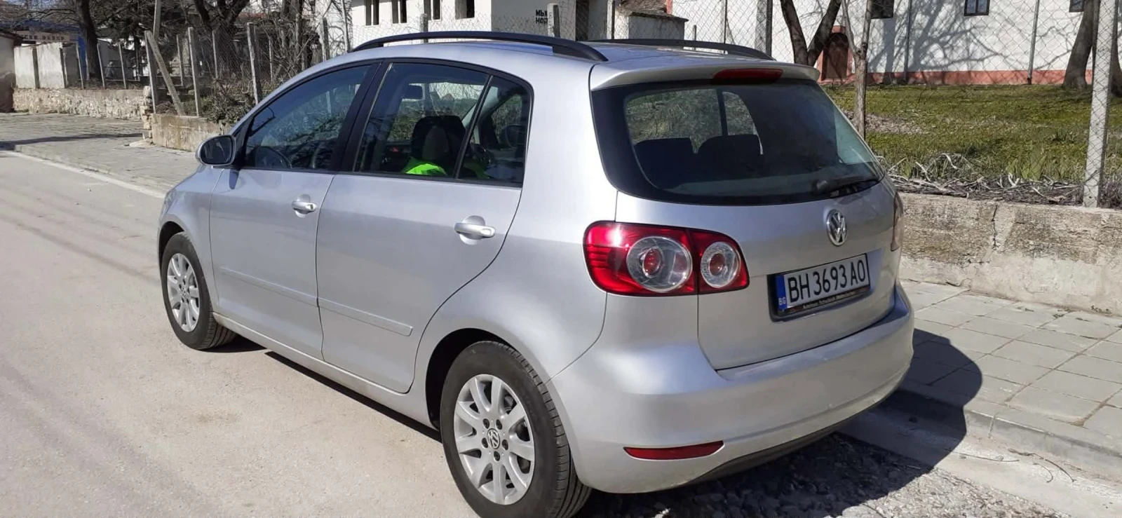 VW Golf Plus 1.6 бензин 102к.с., снимка 2 - Автомобили и джипове - 53788158