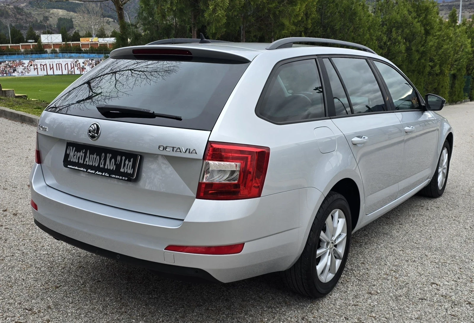 Skoda Octavia 2.0 TDI, снимка 6 - Автомобили и джипове - 54023744