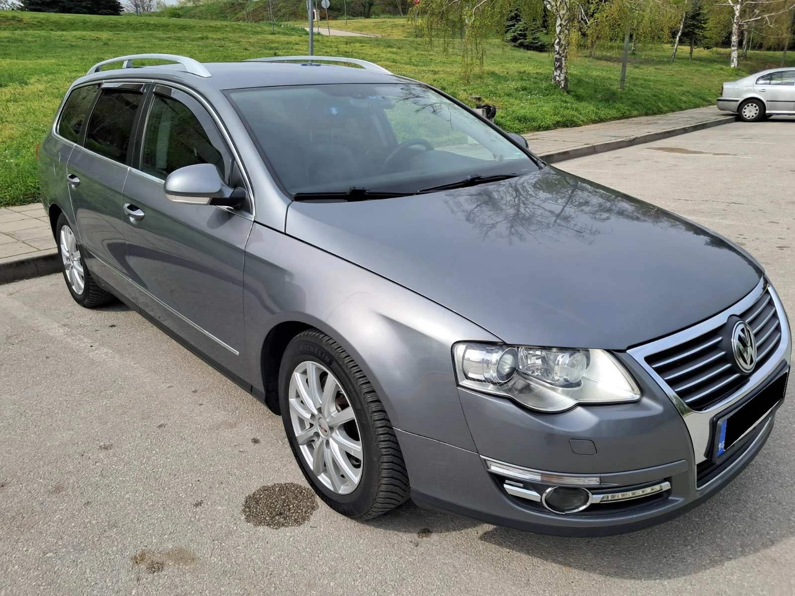 VW Passat Highline 2.0 TDI, снимка 4 - Автомобили и джипове - 54184203