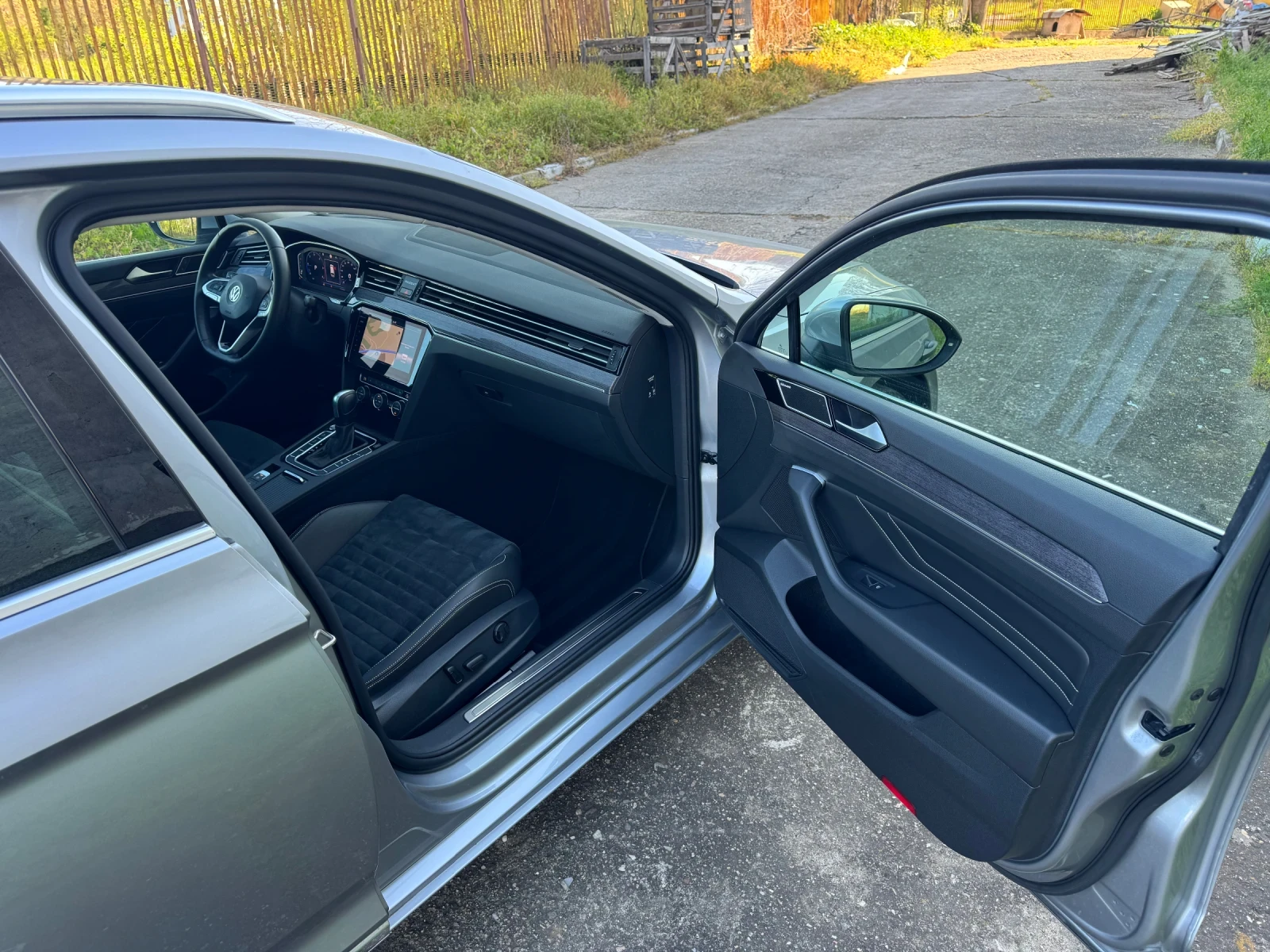 VW Passat 2.0TDI VIRTUAL DYNAUDIO IQ-LIGHT PANORAMA HIGHLINE, снимка 9 - Автомобили и джипове - 54315905