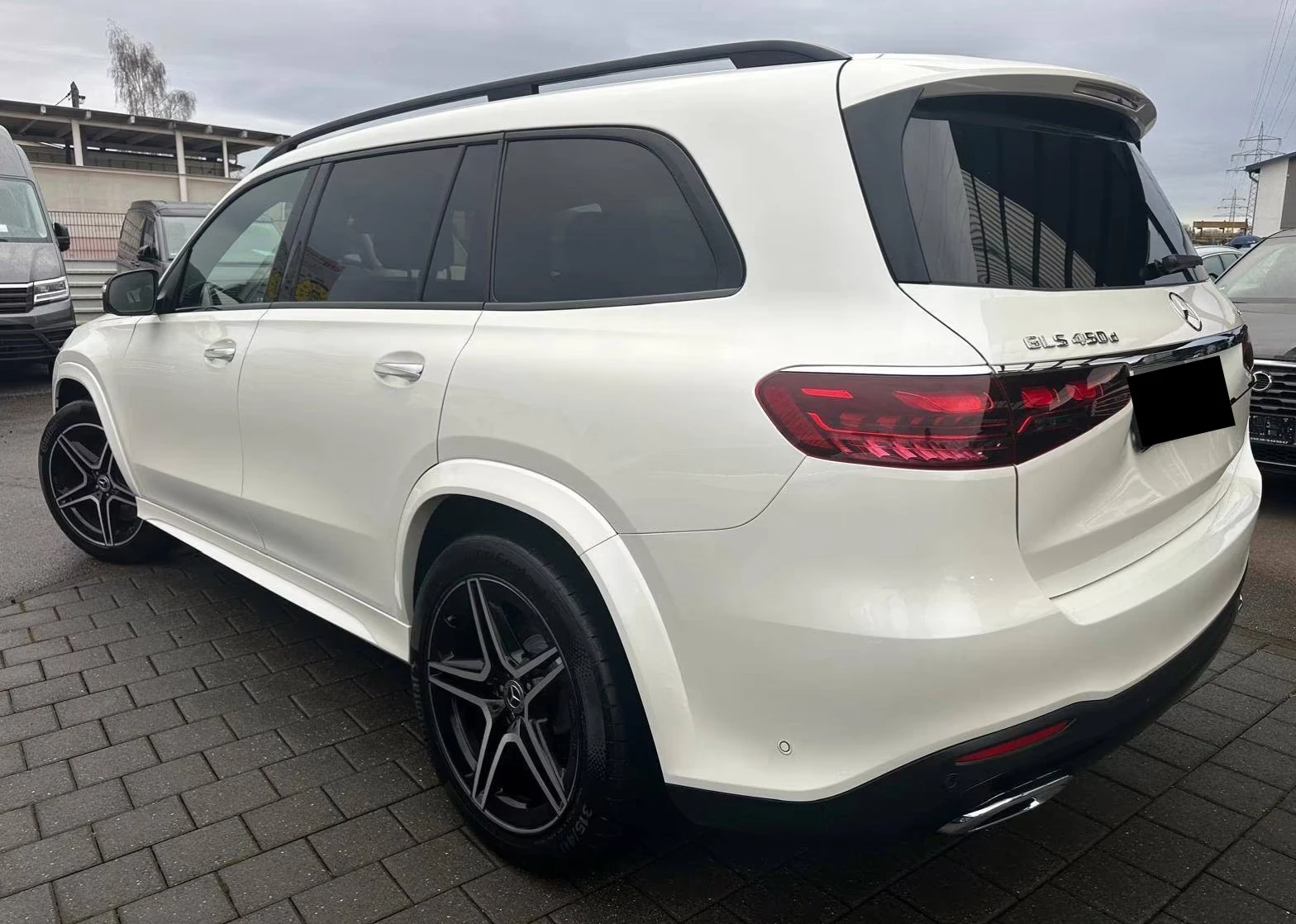 Mercedes-Benz GLS 450 AMG Softclose Pano HuD Burmester, снимка 3 - Автомобили и джипове - 54616926
