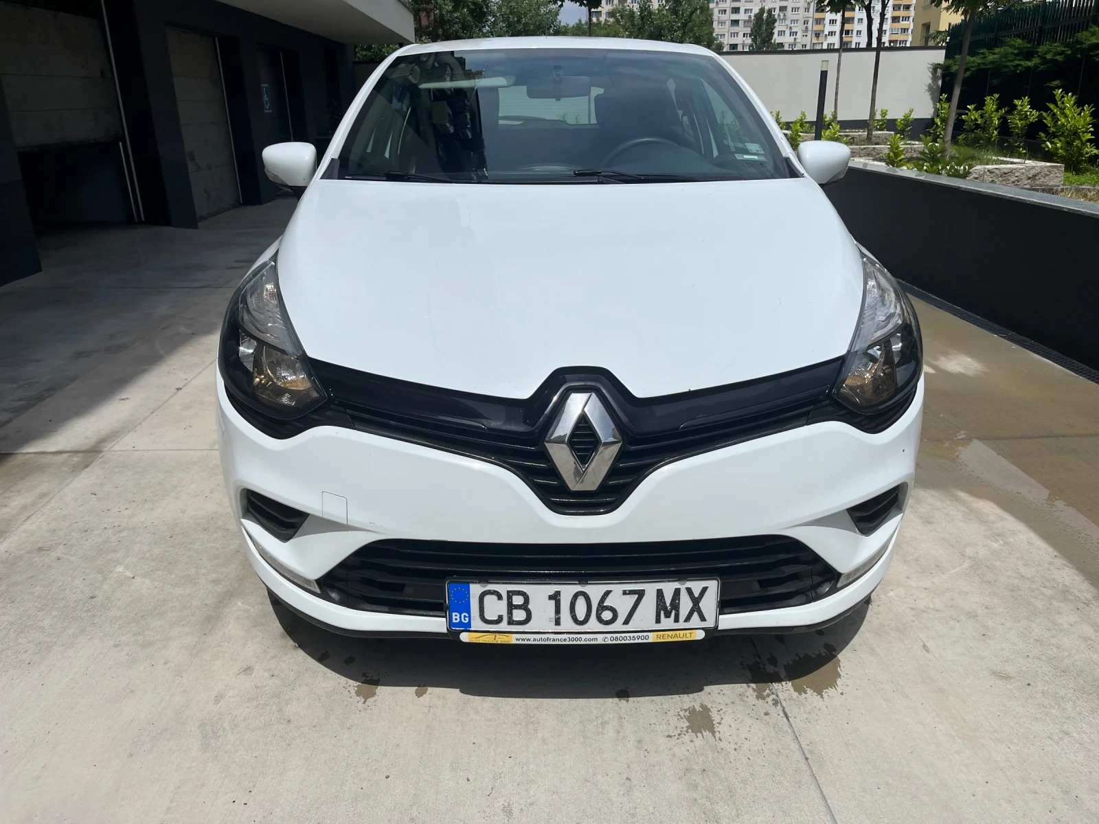 Renault Clio, снимка 2 - Автомобили и джипове - 54864510