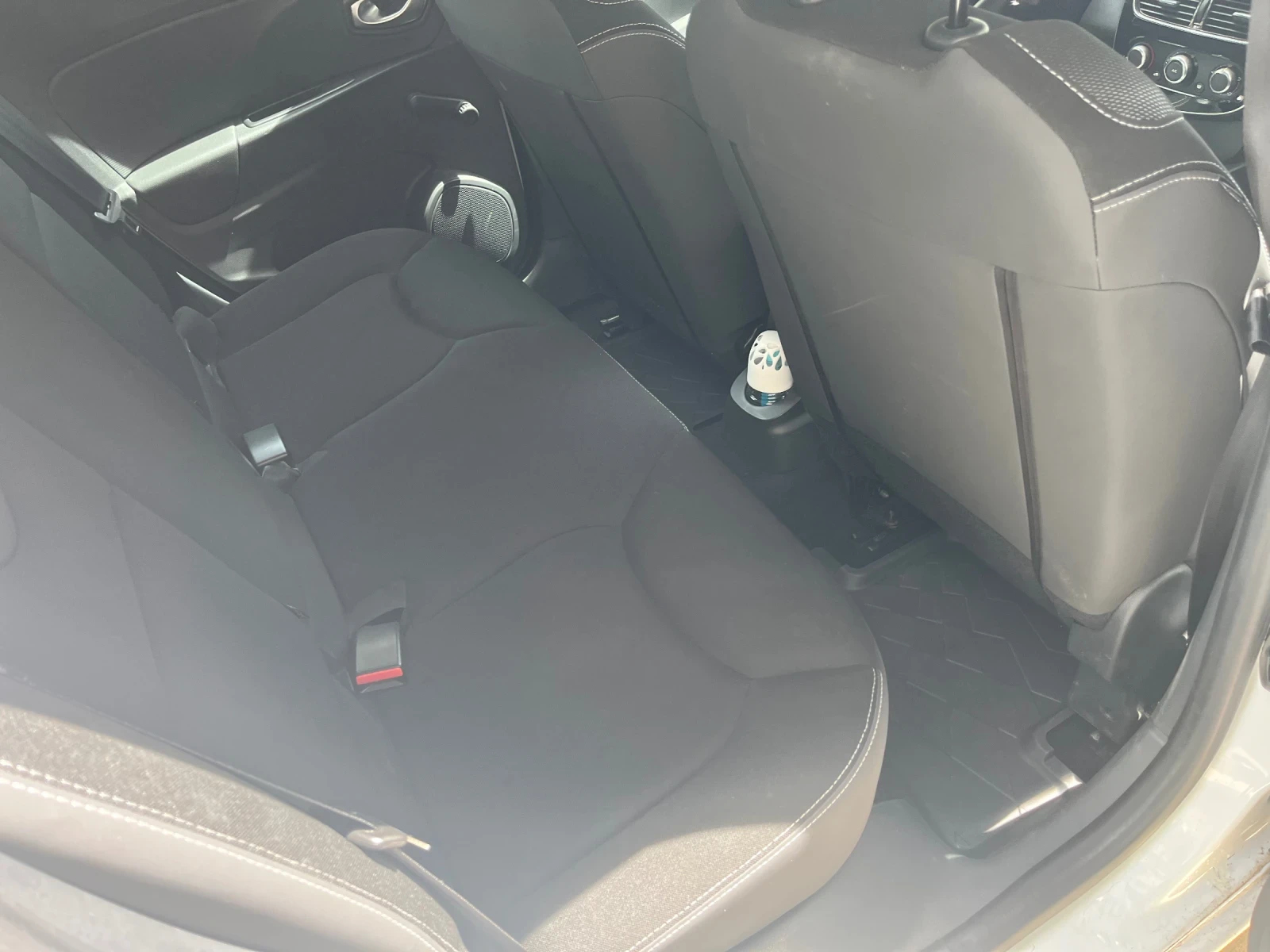 Renault Clio, снимка 6 - Автомобили и джипове - 54864510