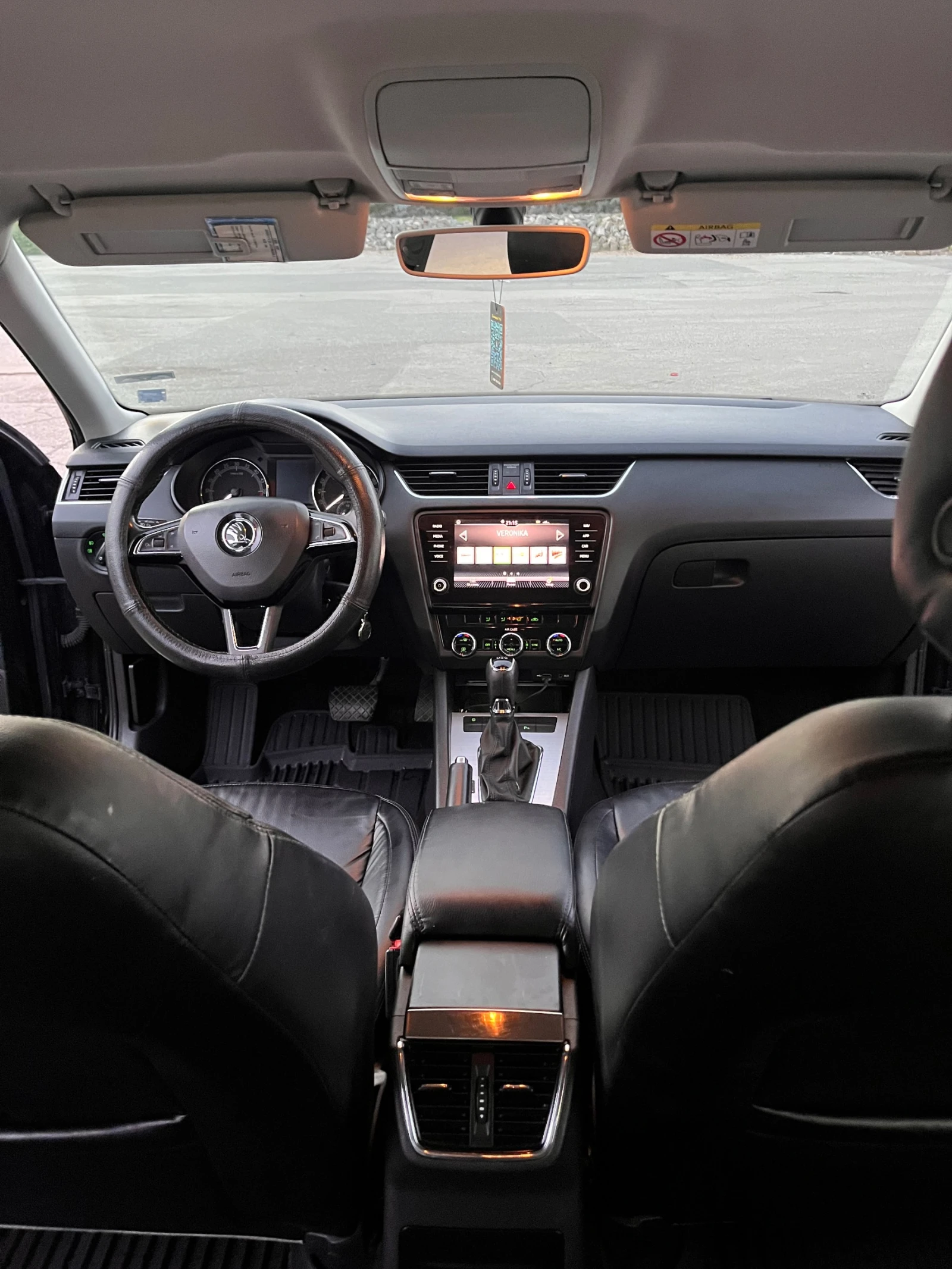 Skoda Octavia 1.6TDI, снимка 10 - Автомобили и джипове - 55083259