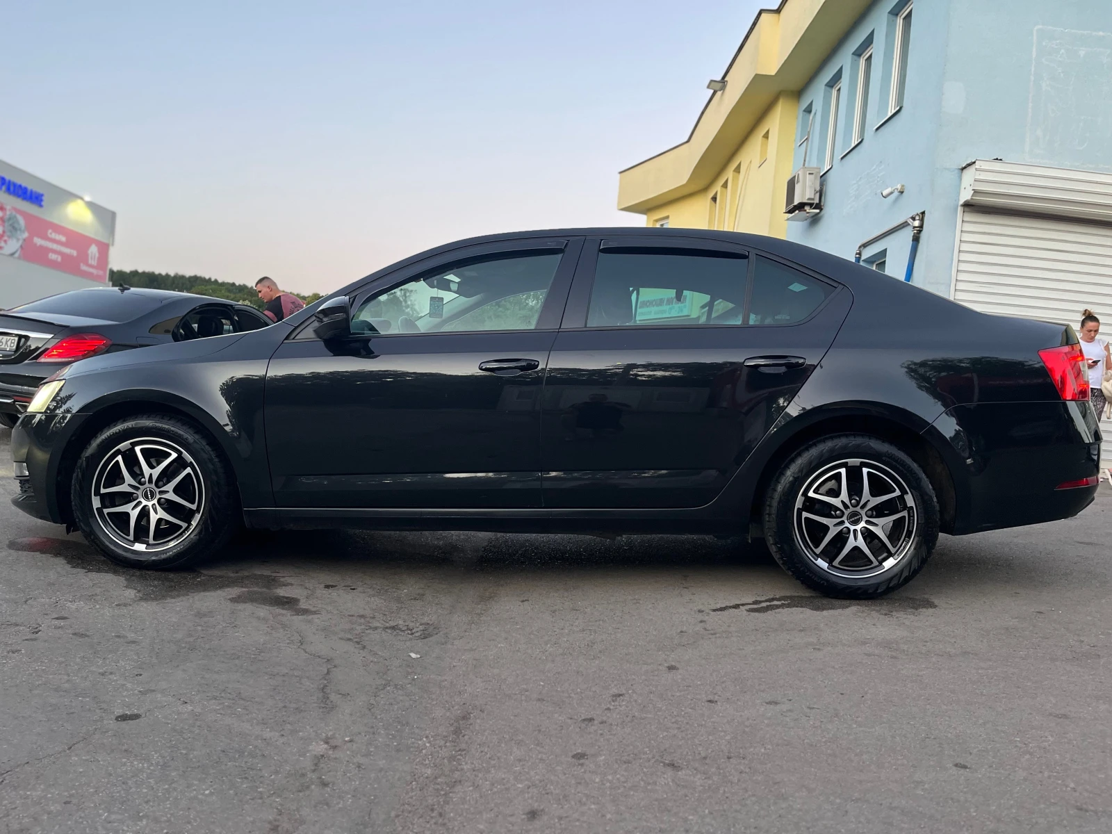 Skoda Octavia 1.6TDI, снимка 5 - Автомобили и джипове - 55083259