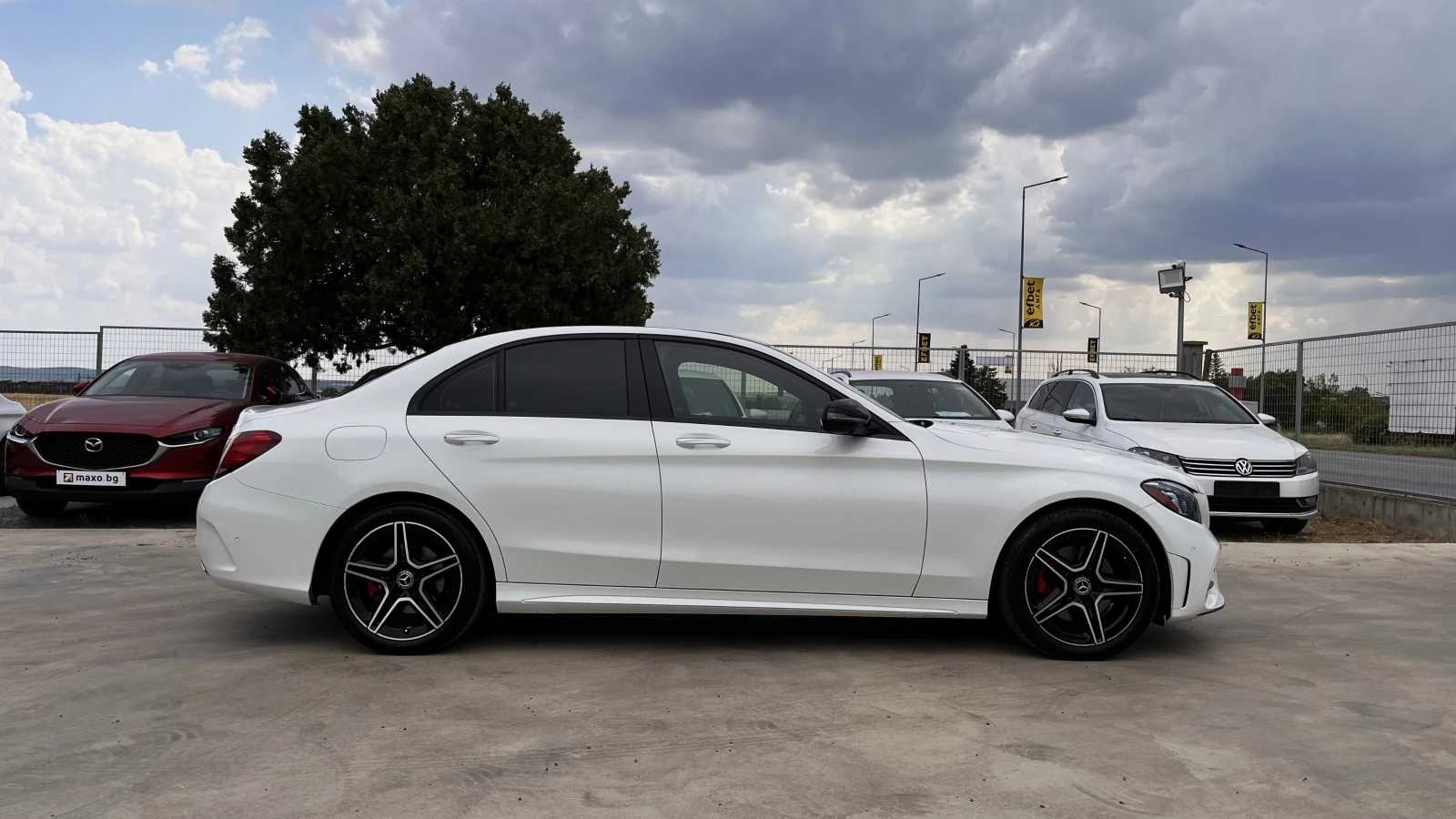 Mercedes-Benz C 300 4MATIC/AMG пакет, снимка 3 - Автомобили и джипове - 55135153