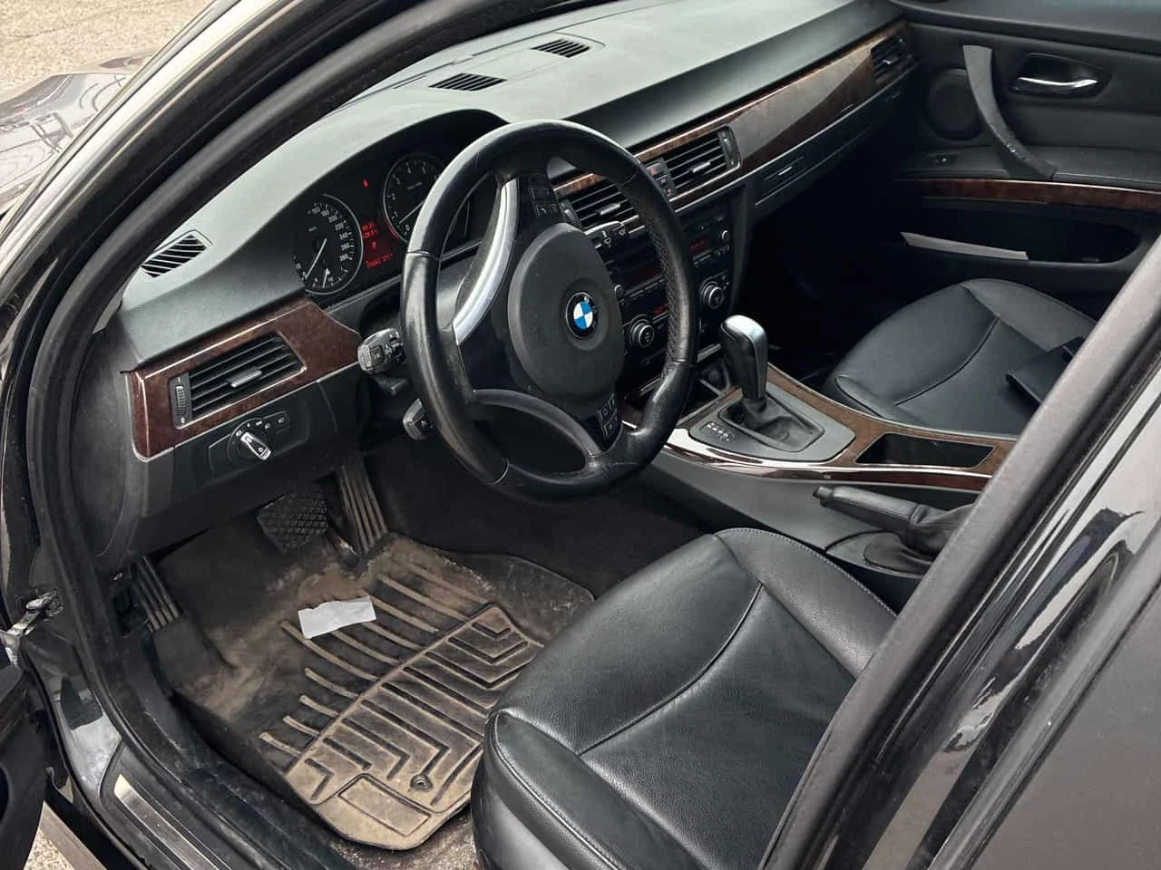 BMW 335 * xDrive * CARFAX * ОПЦИЯ ЗА ФИНАНСИРАНЕ , снимка 5 - Автомобили и джипове - 55317310